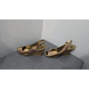 Anne Klein Heels Wedge Gold Faux Snakeskin Slingback Womens Size 8.5